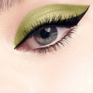 Stila Suede Shade Liquid Eyeshadow, In color Enchanted Earth, NEW!